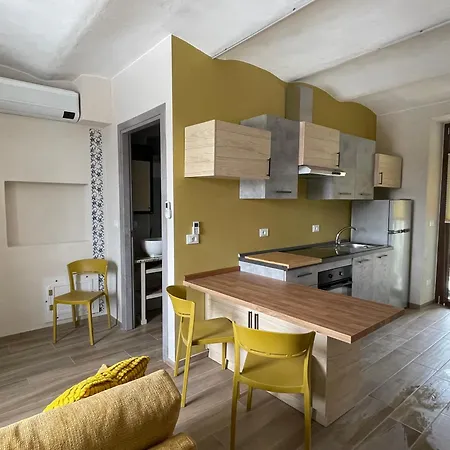 Canto Del Bosco Apartment Busca