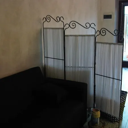 Canto Del Bosco Apartment Busca